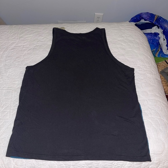 Bundle of Two Graphic Tanks American Eagle NWT - Picture 12 of 12